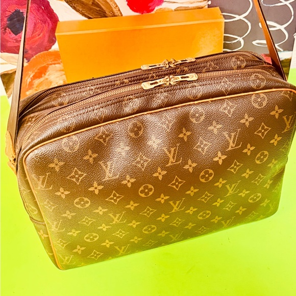 Louis Vuitton Brown Monogram reporter should bag - Picture 2 of 15